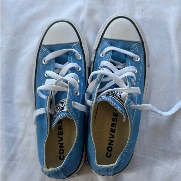 Converse Women’s Classic Blue Sneakers - Picture 2 of 7